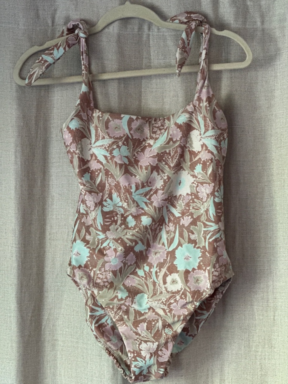 Super Cute Double Lined Minnow Swim Suit. - Picture 2 of 6